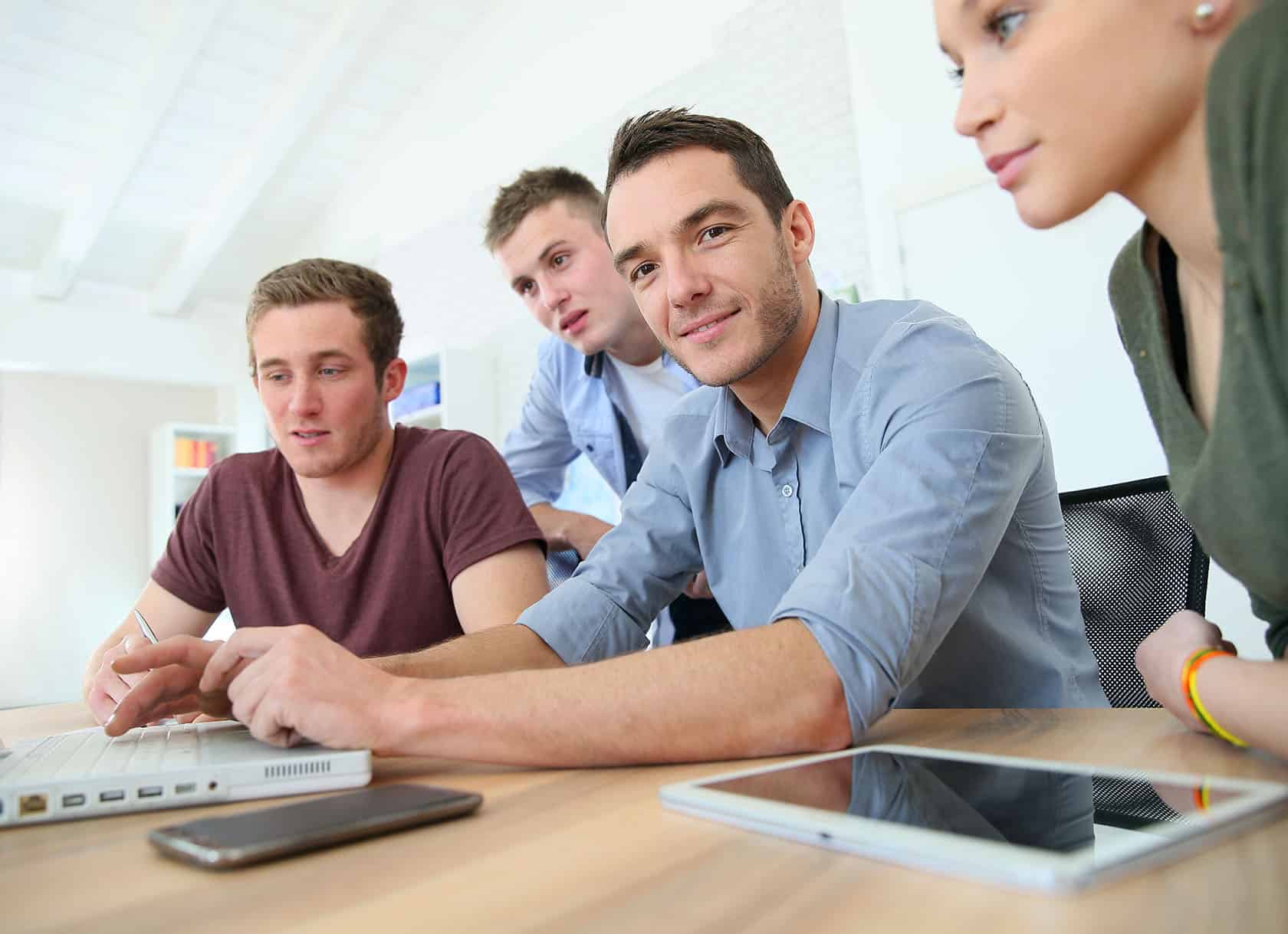 в компании z принято